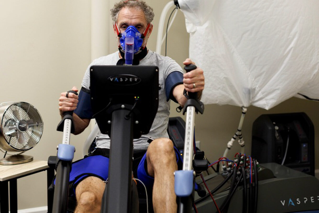 Dr. Joye demonstrates adaptive contrast training with the Vasper system, two integral components of altitude training in Charleston.